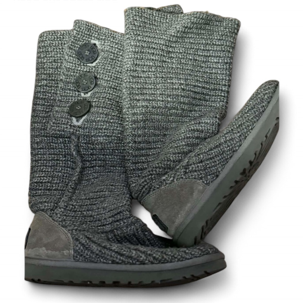 Ugg classic cardy Gray Knit Button Boots youth size 5